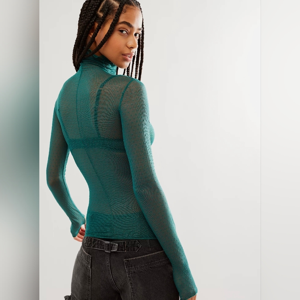 Free People On The Dot Layering Top NWT - Picture 3 of 8